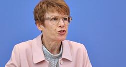 Wirtschaftsweise Grimm fordert Umbau der Pflegeversicherung