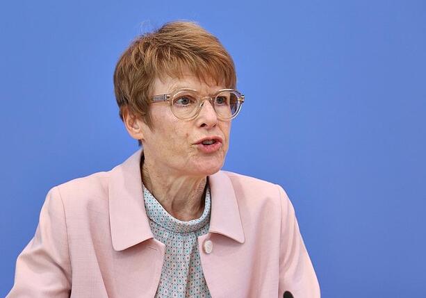 Bild vergr&ouml;&szlig;ern: Wirtschaftsweise Grimm fordert Umbau der Pflegeversicherung