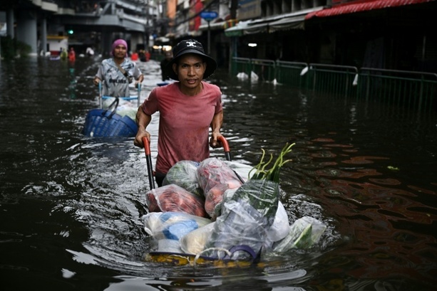 Bild vergr&ouml;&szlig;ern: Vier Tote bei Überschwemmungen in Bangkok - 23 Tote in Thailand seit Mitte September
