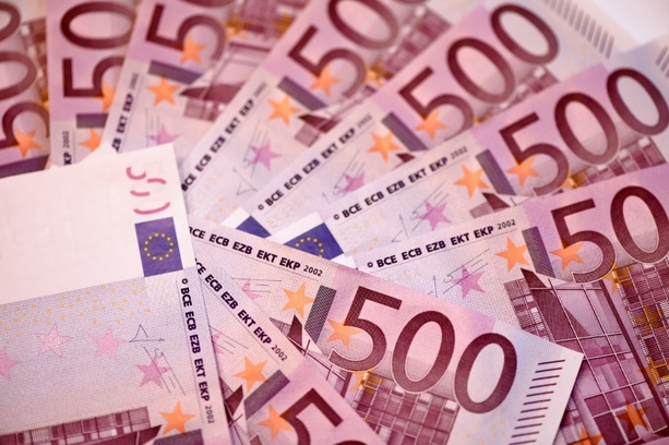 Bild vergr&ouml;&szlig;ern: Geldvermögen deutscher Haushalte wächst auf 9,9 Billionen Euro - Zunahme aber schwächer