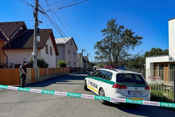 Bild vergr&ouml;&szlig;ern: Angriff an slowakischer Schule: 13-Jähriger ersticht Lehrerin