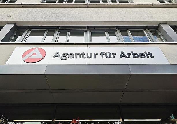 Bild vergr&ouml;&szlig;ern: Herbstbelebung bringt Arbeitsmarkt im September kaum Schwung