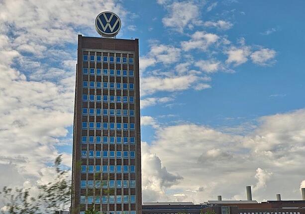Bild vergr&ouml;&szlig;ern: Bericht: VW erwägt längere Arbeitszeiten für 100.000 Beschäftigte