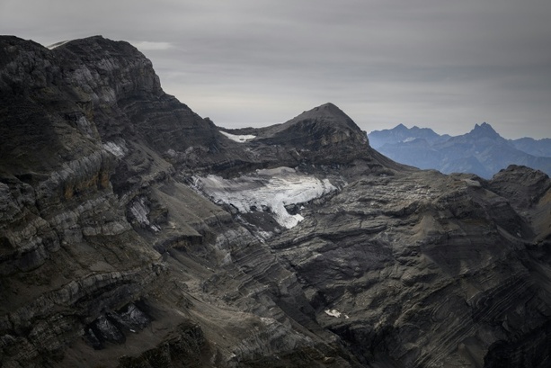 Bild vergr&ouml;&szlig;ern: Katastrophales Jahr: Schweizer Gletscher verloren 2026 mehr als fünf Prozent Eis