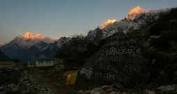 Nepal: Zahl der Toten nach Lawinenunglück steigt auf 15