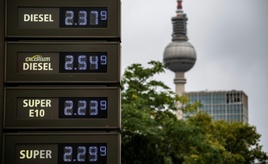 G7 geben Rohöl- und Diesel-Reserven frei - Trump schließt Diesel-Exportstopp aus