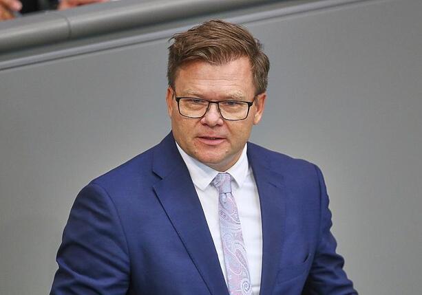 Bild vergr&ouml;&szlig;ern: Schneider ruft Länder zu Investitionen in Wasserinfrastruktur auf