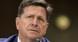 Trump bestätigt Ernennung von Geheimdienstchef Clayton zum KI-Berater