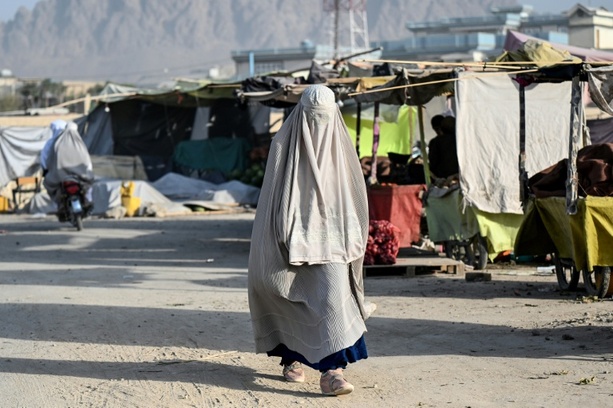 Bild vergr&ouml;&szlig;ern: Wegen Verfolgung von Frauen: Strafgericht erlässt Haftbefehle gegen Taliban-Minister