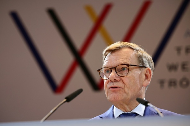 Bild vergr&ouml;&szlig;ern: Dritter Jahrestag des 7. Oktobers: Wadephul warnt vor Anstieg von Antisemitismus