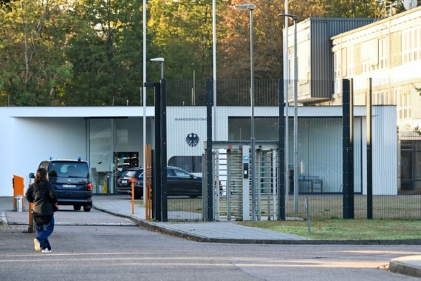 Bild vergr&ouml;&szlig;ern: Spionageverdacht: Früherer BND-Präsident Hanning in Untersuchungshaft