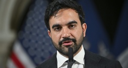 Jahrestag des Hamas-Überfalls: New Yorks Bürgermeister wirft Israel 