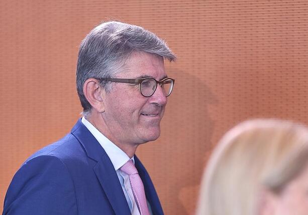 Bild vergr&ouml;&szlig;ern: Weimer warnt SPD-Chefs wegen Berliner Sondierungen