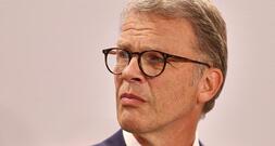 Deutsche-Bank-Chef Sewing kritisiert Tankrabatt