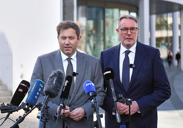 Bild vergr&ouml;&szlig;ern: Schweitzer will Rentenreform zügig auf den Weg bringen