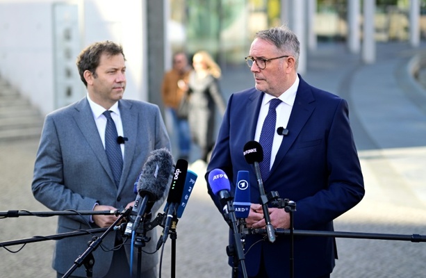 Bild vergr&ouml;&szlig;ern: Schweitzer will sich mit aller Kraft für Rentenreform einsetzen