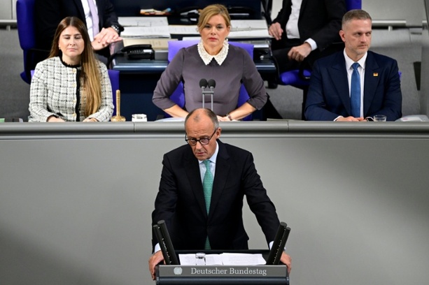 Bild vergr&ouml;&szlig;ern: Merz beschwört schöpferische Anstrengung als Antwort auf Extremismus