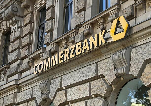 Bild vergr&ouml;&szlig;ern: EZB erlaubt Unicredit Übernahme von Commerzbank