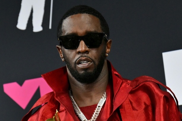 Bild vergr&ouml;&szlig;ern: Nach mutmaßlicher Prügelei: US-Rapper Sean Diddy Combs in kleineres Gefängnis verlegt
