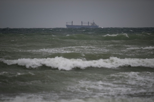 Bild vergr&ouml;&szlig;ern: Rumänische Armee schießt zwei Drohnen über dem Schwarzen Meer ab