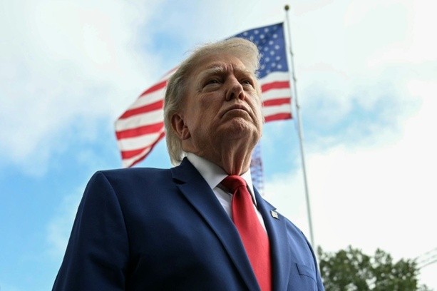 Bild vergr&ouml;&szlig;ern: Trump verteidigt Aussetzen von Sanktionen gegen Russland gegen Kritik