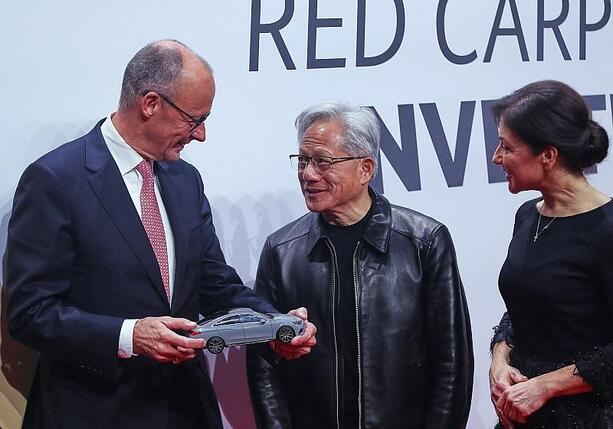 Bild vergr&ouml;&szlig;ern: Bundesregierung unterzeichnet Absichtserklärung mit Nvidia