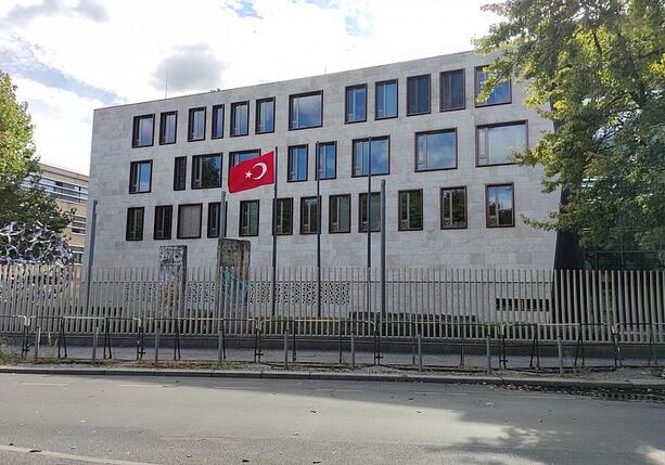 Bild vergr&ouml;&szlig;ern: Türkei will Beziehungen zu Deutschland vertiefen