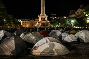 Polizei räumt in Lissabon Protestlager gegen Wohnungsnot - 55 Festnahmen