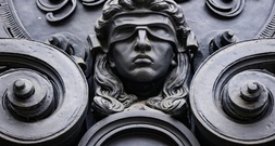 NS-Parolen in sozialen Netzwerken: Zweieinhalb Jahre Haft in Rheinland-Pfalz
