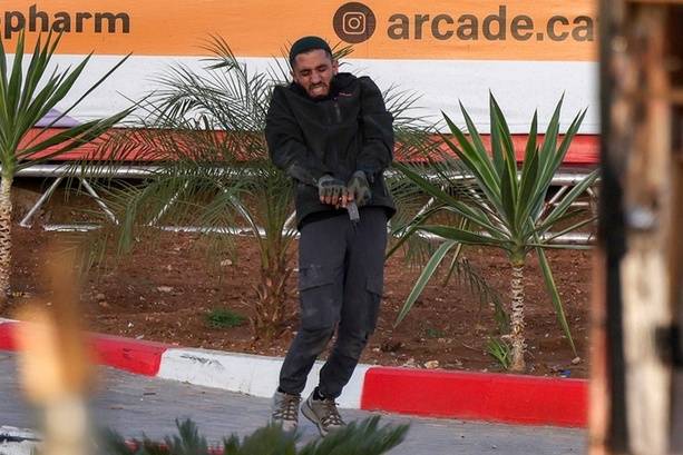 Bild vergr&ouml;&szlig;ern: Netanjahu: Israel bereitet nach Angriff vollständige Abriegelung von Westjordanland vor