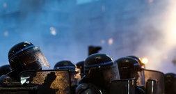 Fast 1000 Festnahmen bei landesweiten Protesten in Frankreich - Zwei Schwerverletzte