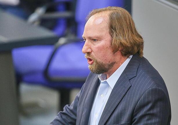 Bild vergr&ouml;&szlig;ern: Hofreiter will Bundeswehr-Einsatz gegen Russlands Schattenflotte