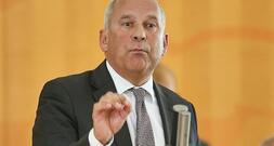 Hessens Innenminister befürchtet Vermummung bei Halloween-Demos