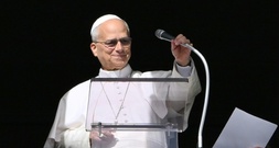 Vatikan: Papst Leo XIV. reist trotz Krebsoperation nach Südamerika