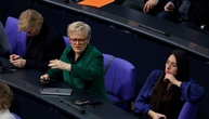 Rechtsstreit zwischen Künast und Facebook: Karlsruhe wendet sich an EuGH