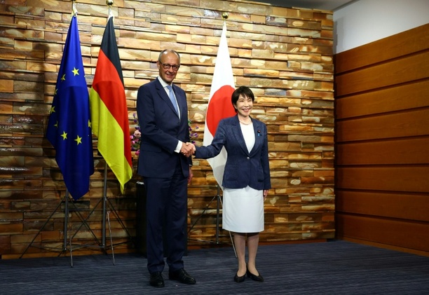 Bild vergr&ouml;&szlig;ern: Gegenpol zu China und USA: Merz wirbt in Japan für Allianz für regelgebundenen Handel