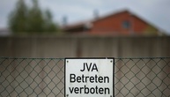 Gefängnismitarbeiter in NRW nach Verkauf von Handys an Häftlinge in Untersuchungshaft