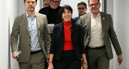Berliner SPD lässt Mitglieder über mögliche rot-grün-rote Koalition abstimmen