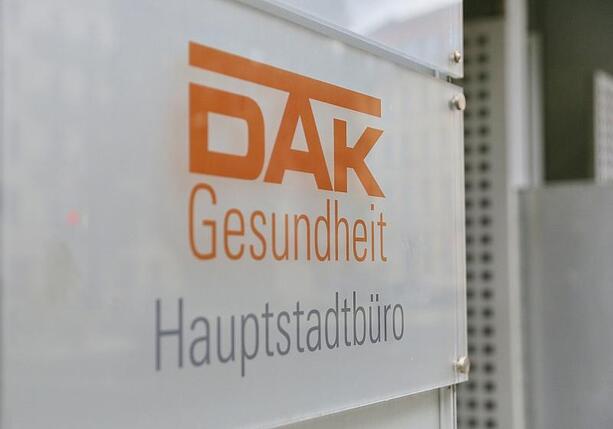 Bild vergr&ouml;&szlig;ern: DAK-Chef Storm begrüßt stabilen Zusatzbeitrag von 2,9 Prozent