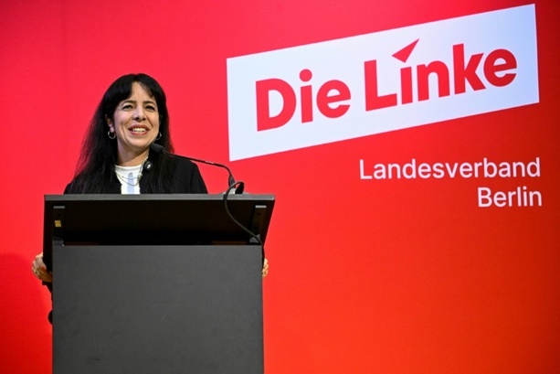 Bild vergr&ouml;&szlig;ern: Parteitag der Linken in Berlin entscheidet über Koalitionsverhandlungen